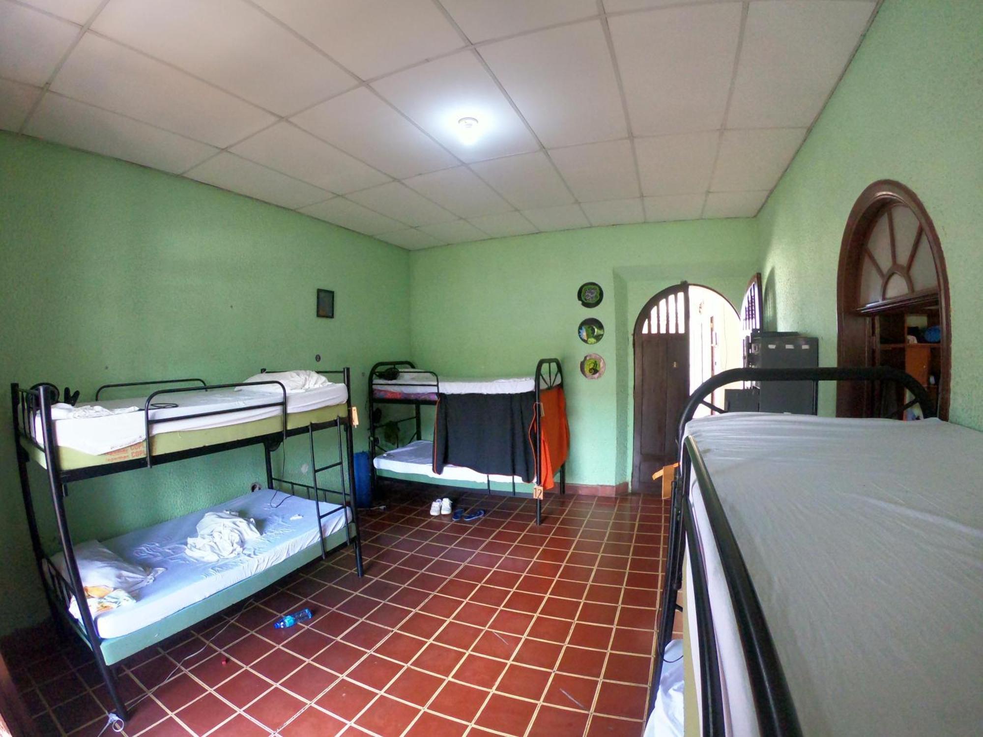 Ricks Hostel Santa Ana Exterior photo
