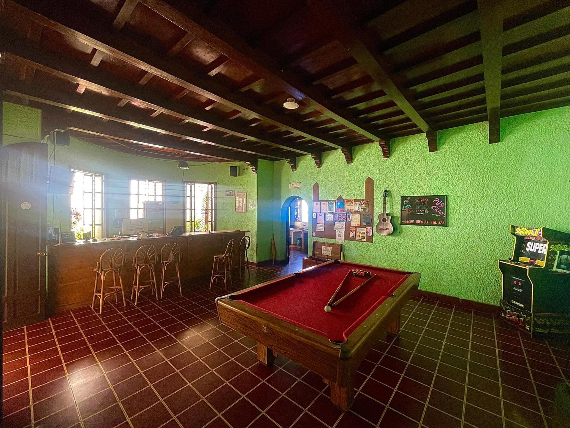 Ricks Hostel Santa Ana Exterior photo